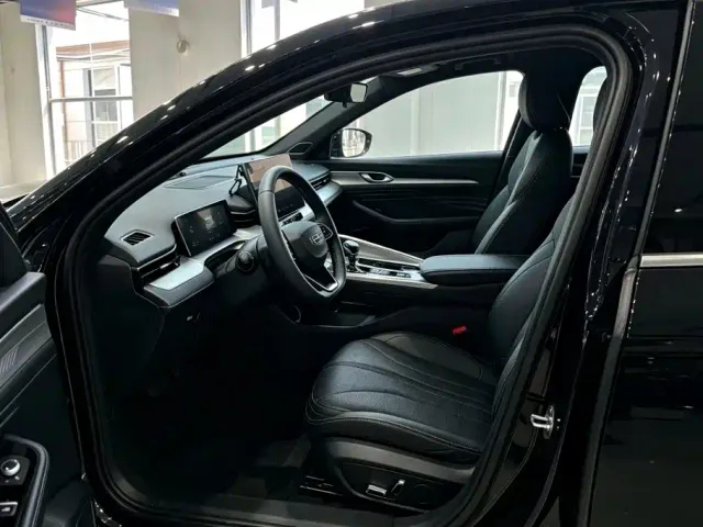 Geely Xingrui — Фото автомобиля 5