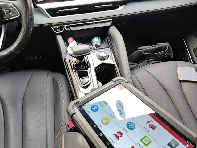 Geely Xingyue L — Фото автомобиля 13