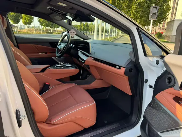Cadillac Optiq — Фото автомобиля 9