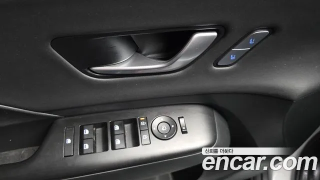 Hyundai Kona — Фото автомобиля 28