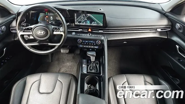 Hyundai Avante CN7 — Фото автомобиля 10