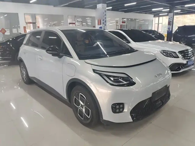 GAC Aion UT — Фото автомобиля 3