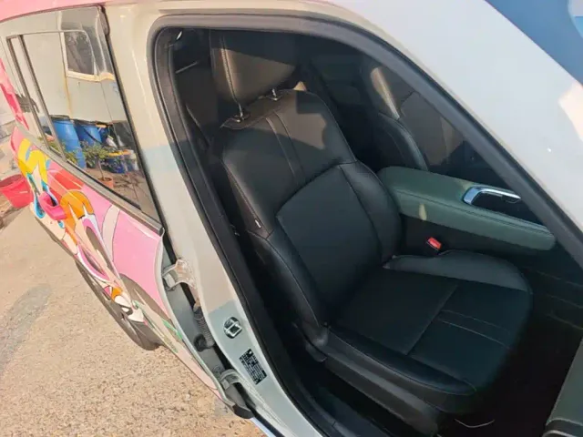 Baojun Yep Plus — Фото автомобиля 24