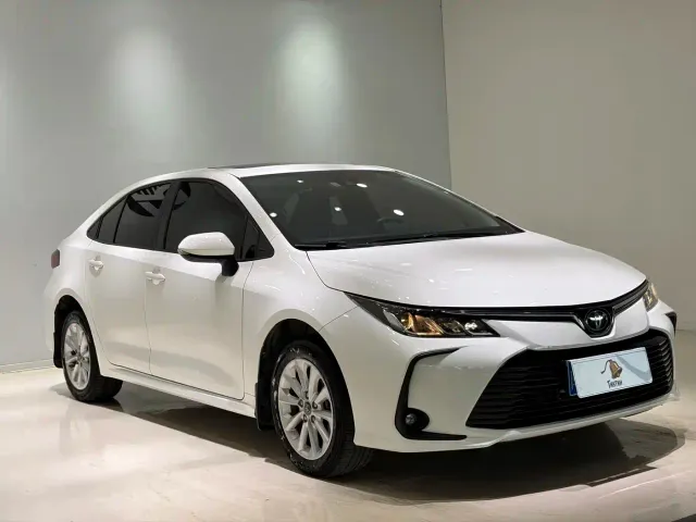 Toyota Corolla — Фото автомобиля 3