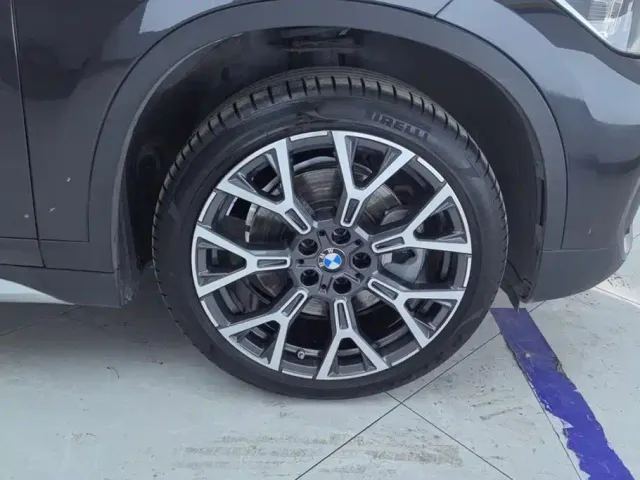 BMW X1 — Фото автомобиля 6