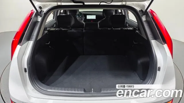 Kia Niro The All New — Фото автомобиля 26