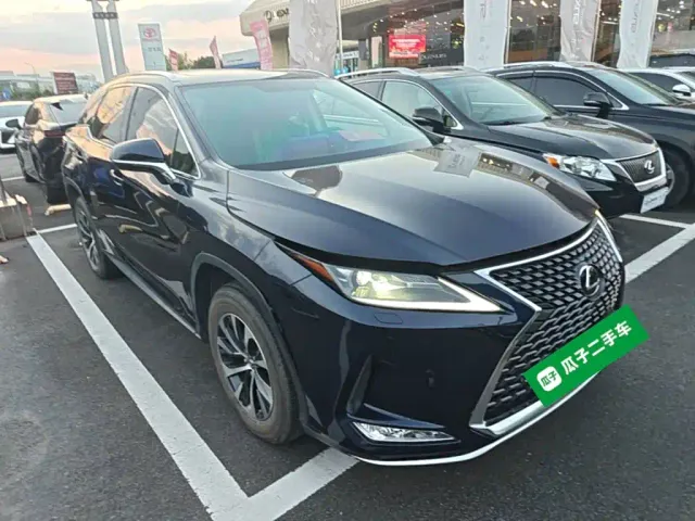 Lexus RX — Фото автомобиля 3
