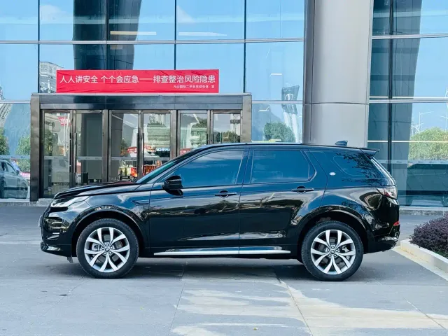 Land Rover Discovery Sport — Фото автомобиля 3