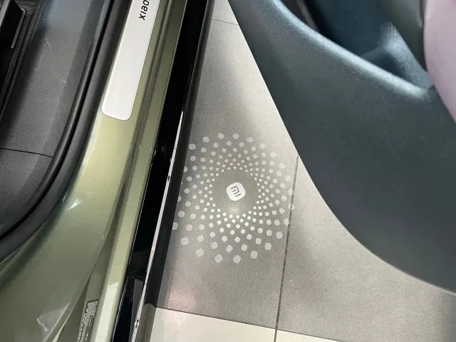 Xiaomi SU7 — Фото автомобиля 12