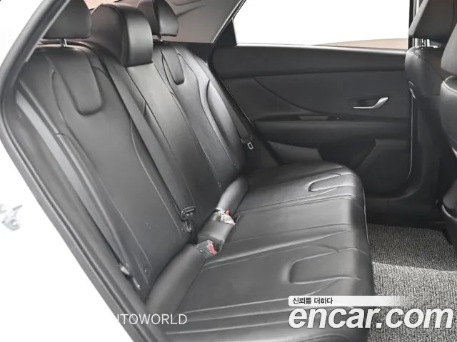 Hyundai Avante — Фото автомобиля 18