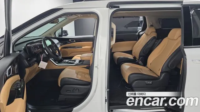 Kia Carnival — Фото автомобиля 29