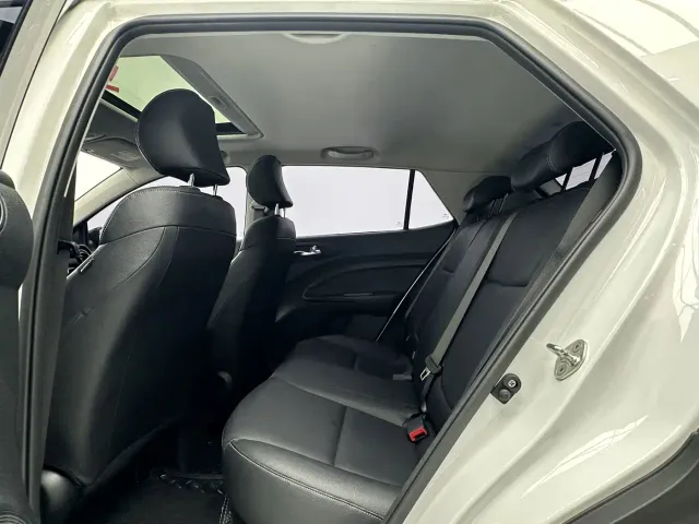 Kia KX1 — Фото автомобиля 5