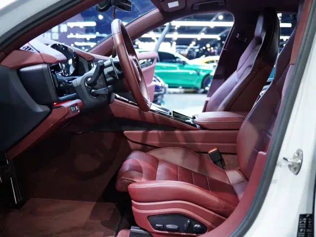 Porsche Panamera — Фото автомобиля 11