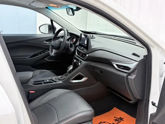 Chevrolet Orlando — Фото автомобиля 17