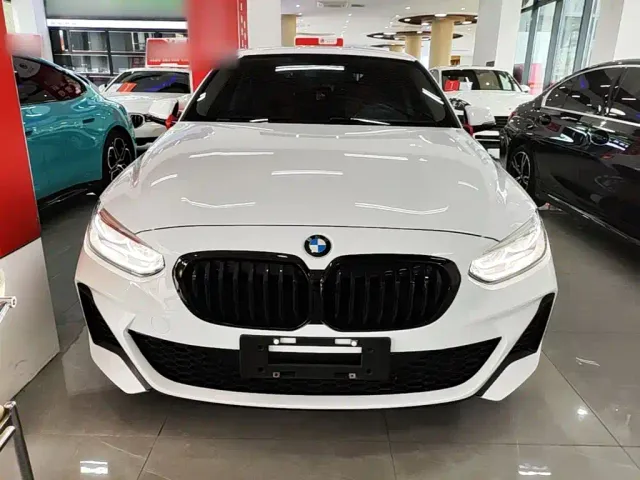 BMW 1 Series — Фото автомобиля 2