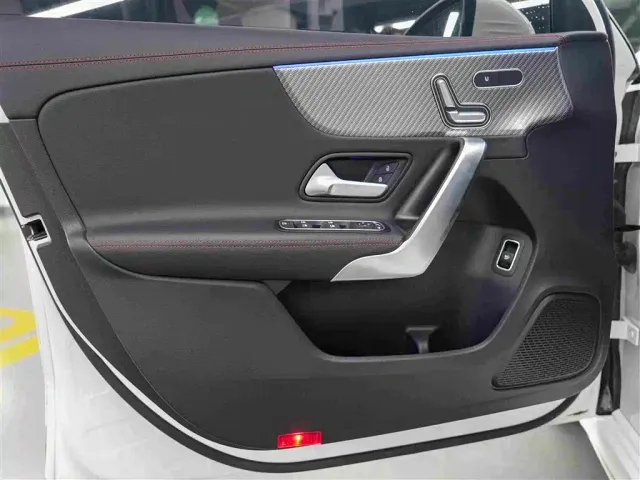 Mercedes-Benz A-Class — Фото автомобиля 9