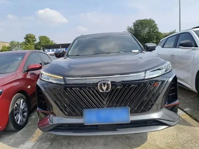 Changan CS75 Plus — Фото автомобиля 2