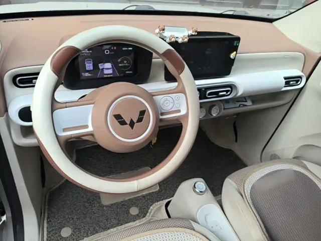 Wuling Hongguang Mini EV — Фото автомобиля 9