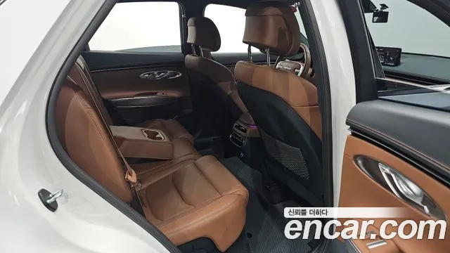 Genesis GV70 2.5T Бензин AWD — Фото автомобиля 21
