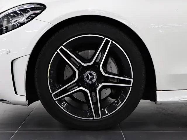 Mercedes-Benz C-Class — Фото автомобиля 8