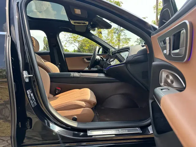 Mercedes-Benz E-Class — Фото автомобиля 14