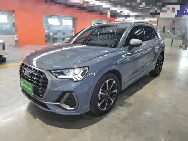 Фотография автомобиля — Audi Q3