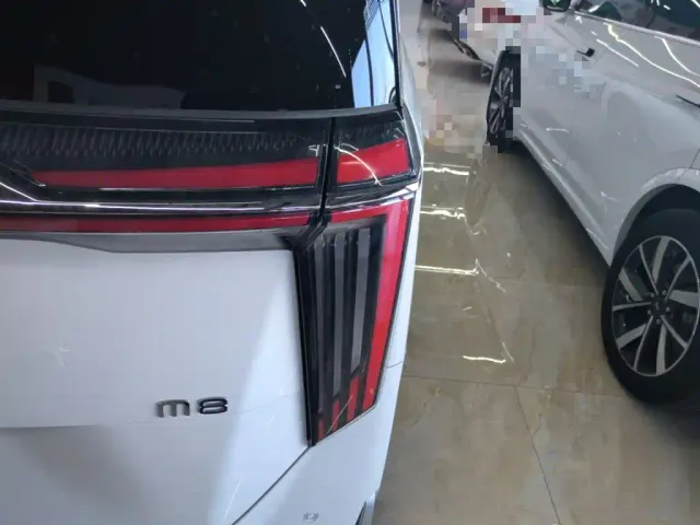 GAC Trumpchi M8 — Фото автомобиля 23