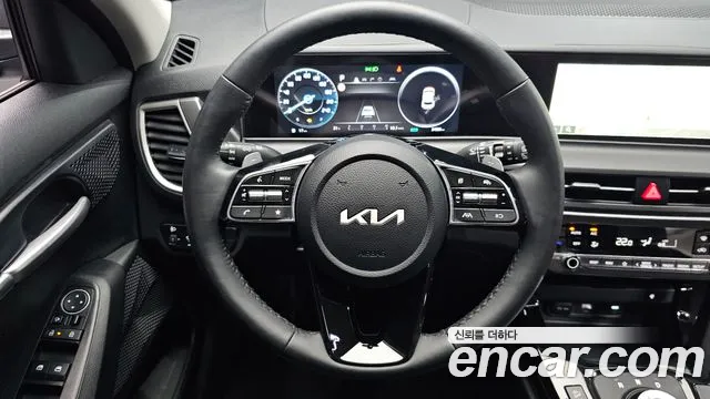 Kia Seltos New — Фото автомобиля 18