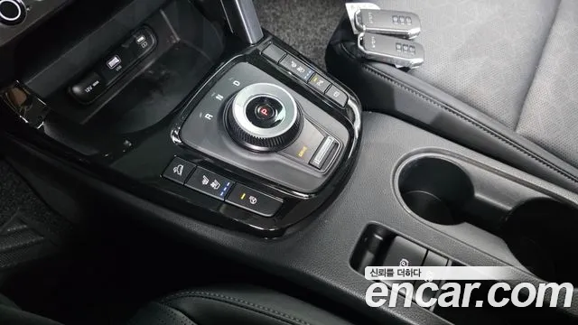 Kia Seltos New — Фото автомобиля 12