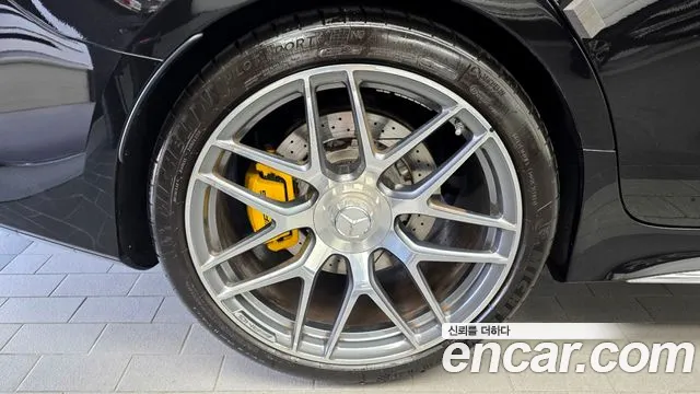 Mercedes-Benz AMG GT 4 двери 43 4MATIC+ Dynamic — Фото автомобиля 19