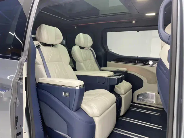ZEEKR Zeekr 009 2024 6-seat Executive AWD 108kWh — Фото автомобиля 23