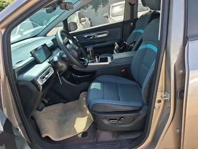 GAC Aion Y — Фото автомобиля 14