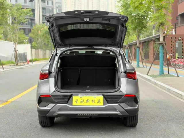 BYD Yuan PLUS — Фото автомобиля 8