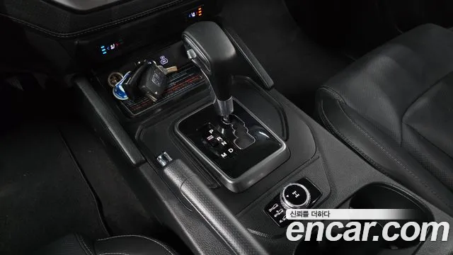 KG_Mobility_Ssangyong Rexton Новый Rexton Sport Khan Дизель 2.2 4WD — Фото автомобиля 8