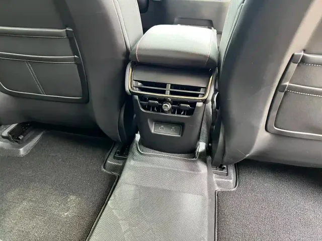 Ford Mondeo — Фото автомобиля 14