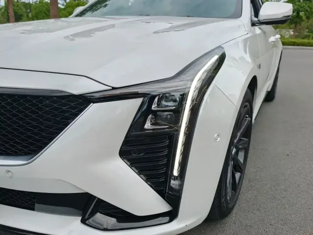 Cadillac CT5 — Фото автомобиля 4