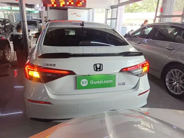 Honda Civic — Фото автомобиля 5