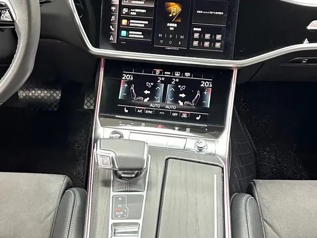 Audi A6L — Фото автомобиля 15