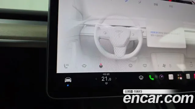 Tesla Model Y — Фото автомобиля 22