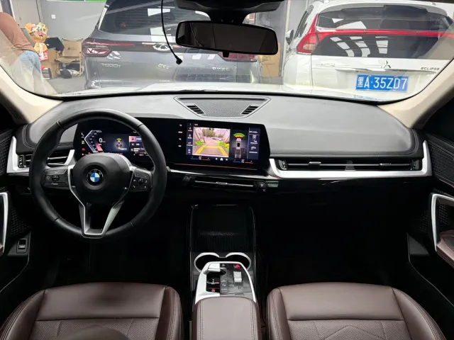 BMW X1 — Фото автомобиля 10