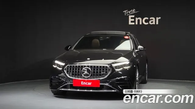 Mercedes-Benz E-Class — Фото автомобиля 2