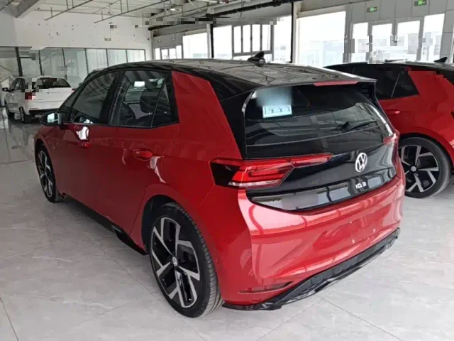 Volkswagen ID.3 — Фото автомобиля 4
