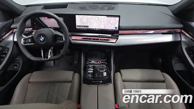 BMW 5-Series — Фото автомобиля 7