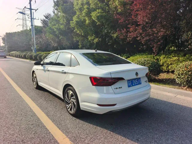 Volkswagen Sagitar — Фото автомобиля 6