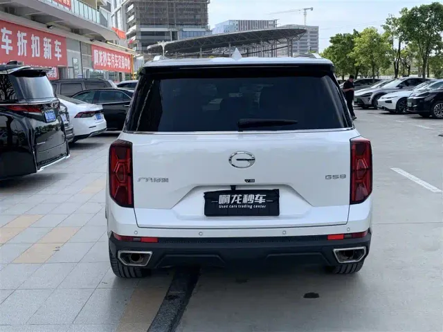 GAC Trumpchi GS8 — Фото автомобиля 7