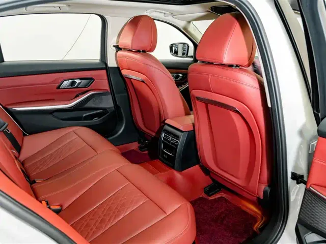 BMW 3 Series — Фото автомобиля 21