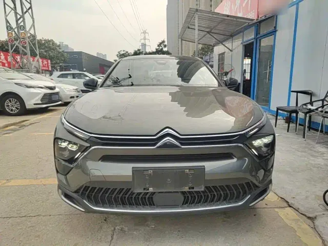 Citroen C5 X — Фото автомобиля 2