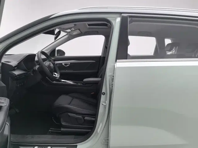 Wuling Asta — Фото автомобиля 10