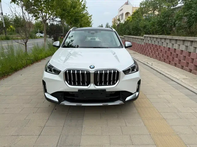BMW X1 — Фото автомобиля 2