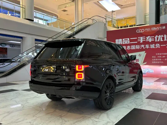 Land Rover Range Rover — Фото автомобиля 24